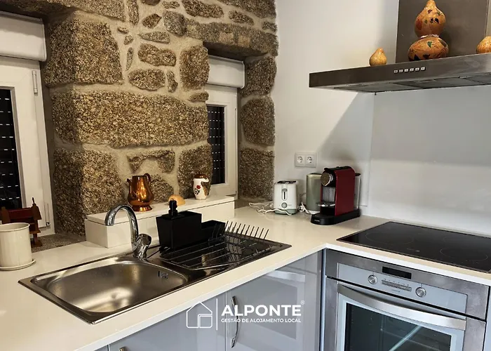 Casa Nogueiras By Alponte Mazedo